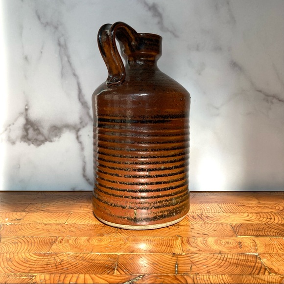 Antique/Vintage Brown Salt Glaze Ceramic Stoneware Whisky Jug w/ Finger Handle - Picture 7 of 9